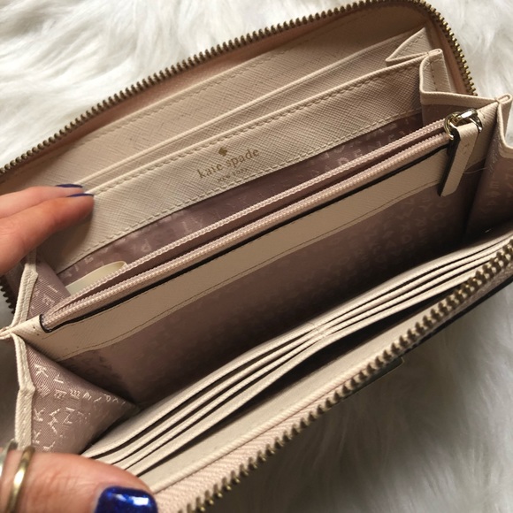 Kate Spade Wallet - Picture 3 of 5